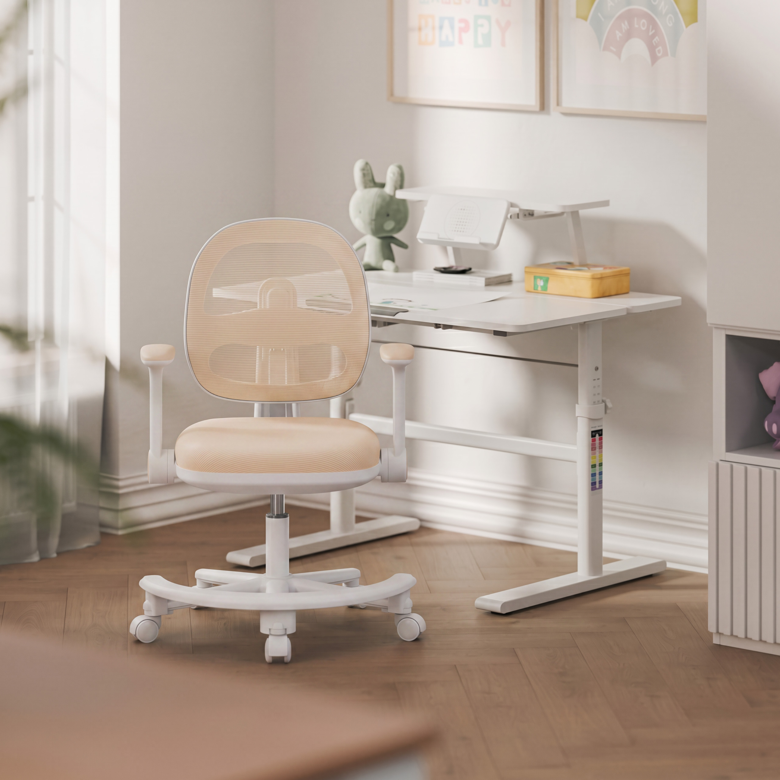 Junior 3.6 w pokoju